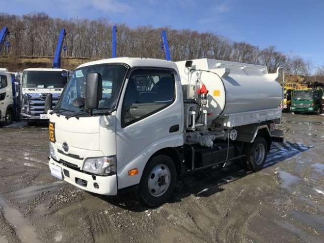 デュトロタンクローリー 2DG-XZU685M 新明和工業  4WD 4000