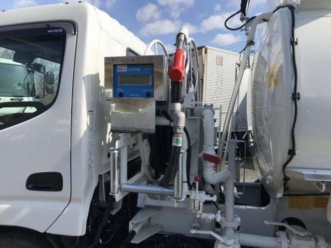 デュトロタンクローリー 2DG-XZU685M 新明和工業  4WD 4000