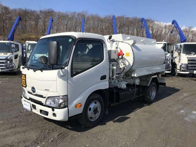 デュトロタンクローリー 2DG-XZU685M 新明和工業  4WD 4000