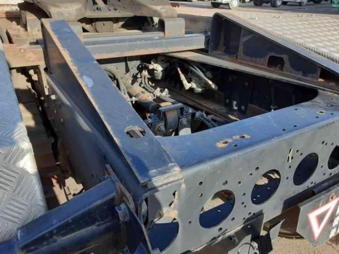 ギガトラクタ　QDG-EXZ52AJ　 2WD 15680