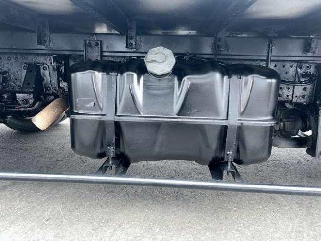 エルフ冷凍バン　TKG-NPS85AN 菱重　 4WD 2990