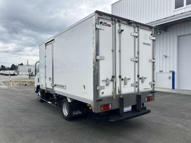 エルフ冷凍バン　TKG-NPS85AN 菱重　 4WD 2990