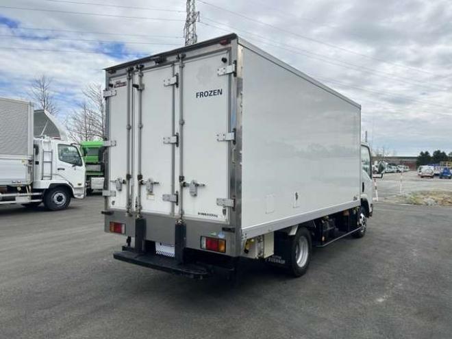 エルフ冷凍バン　TKG-NPS85AN 菱重　 4WD 2990