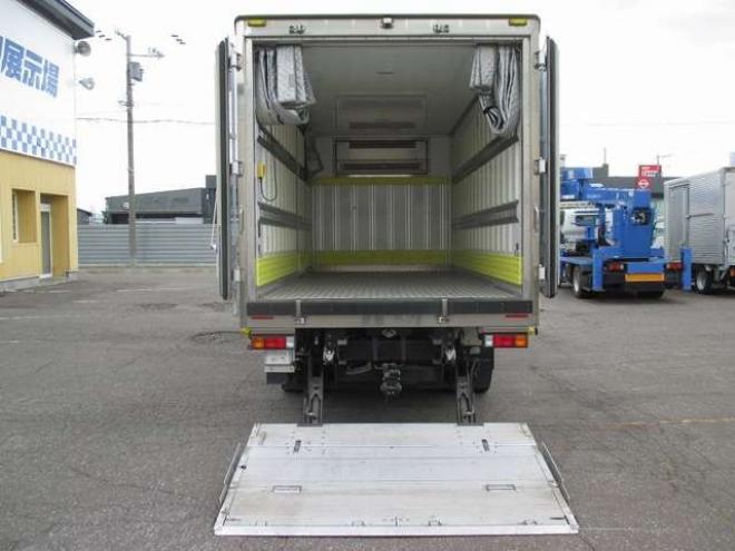 キャンター冷凍バン TKG-FEB80 菱重  2WD 2990