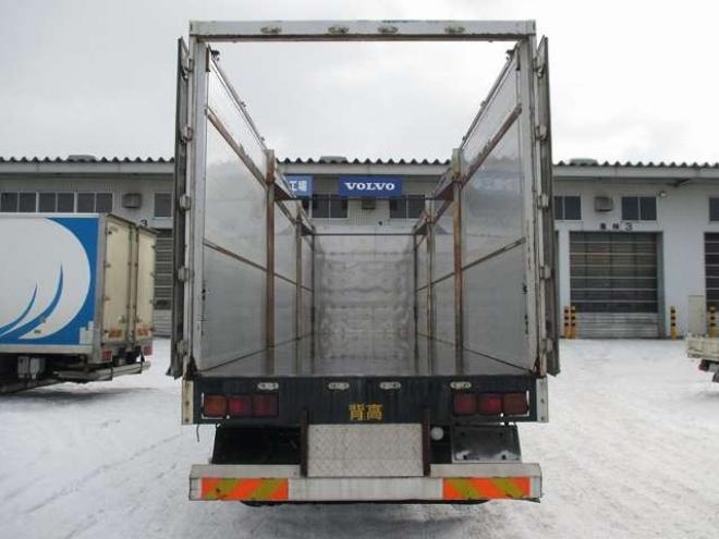 クオンチップ運搬車　ADG-CD4ZA　クオン　 2WD 13070