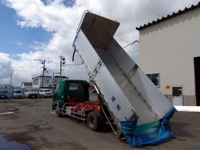 ファイター深ダンプ　KK-FK61HH 新明和工業　 2WD 8200