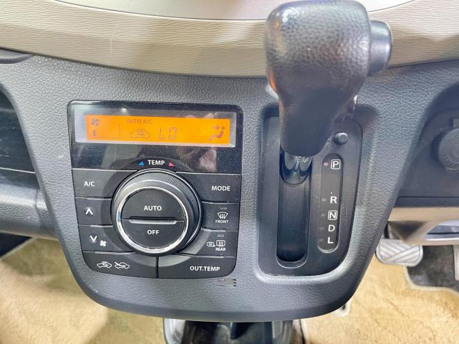 ワゴンR660FX 4WD 5年保証 ナビ シートヒーター ETC 寒冷地仕様 禁煙 修復歴無