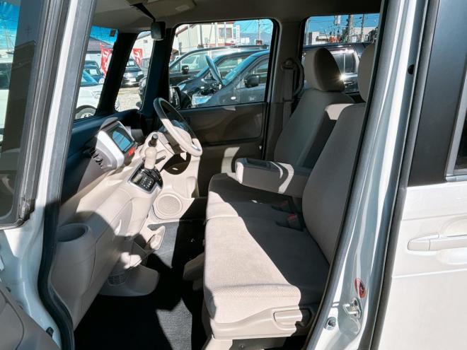 N-BOX660 G Lパッケージ 4WD　ローンが不安な方＜優遇ローン＞本州仕入　社外ナビ　バックカメラ　片側パワースライド　フルセグTV