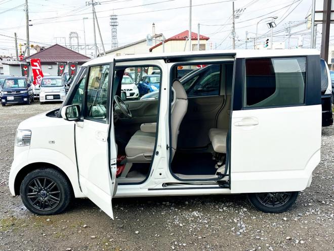 N-BOX660 G Lパッケージ 4WD　ローンが不安な方＜優遇ローン＞本州仕入　社外ナビ　バックカメラ　片側パワースライド　フルセグTV