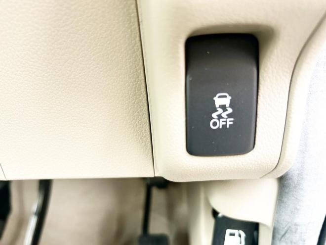 N-BOX660 G Lパッケージ 4WD　ローンが不安な方＜優遇ローン＞本州仕入　社外ナビ　バックカメラ　片側パワースライド　フルセグTV