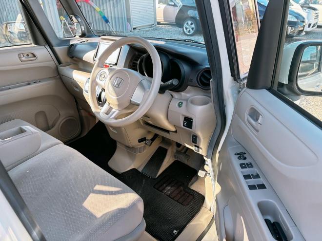 N-BOX660 G Lパッケージ 4WD　ローンが不安な方＜優遇ローン＞本州仕入　社外ナビ　バックカメラ　片側パワースライド　フルセグTV