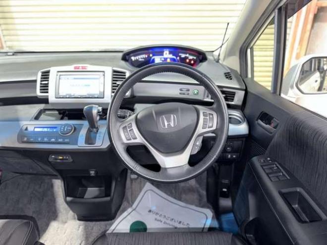 フリードハイブリッド1.5 ジャストセレクション 下廻防錆ナビBカメETCエンスタ 2WD 1500