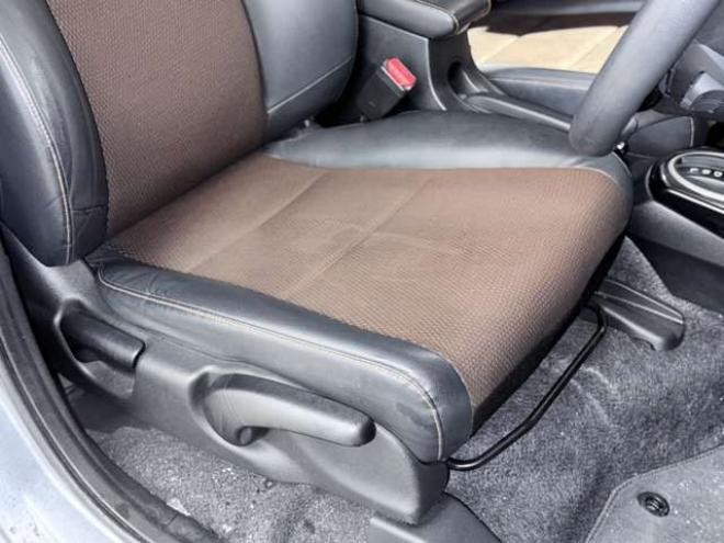 フィットシャトルハイブリッド1.3 下廻防錆キーレスTVナビETC 2WD 1300