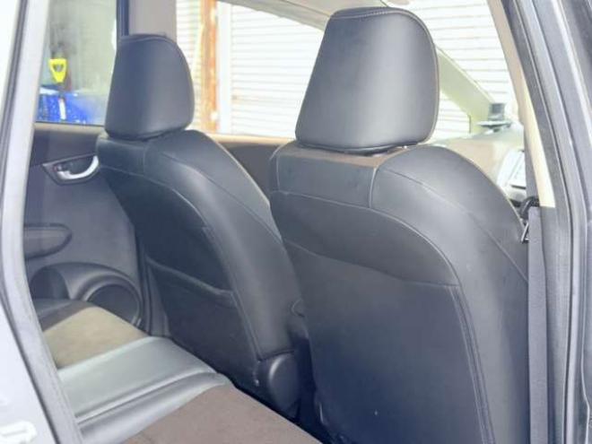 フィットシャトルハイブリッド1.3 下廻防錆キーレスTVナビETC 2WD 1300