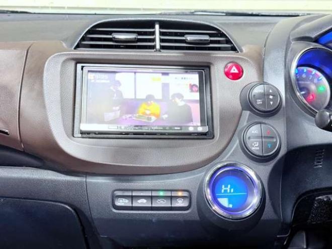 フィットシャトルハイブリッド1.3 下廻防錆キーレスTVナビETC 2WD 1300