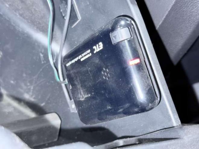 フィットシャトルハイブリッド1.3 下廻防錆キーレスTVナビETC 2WD 1300