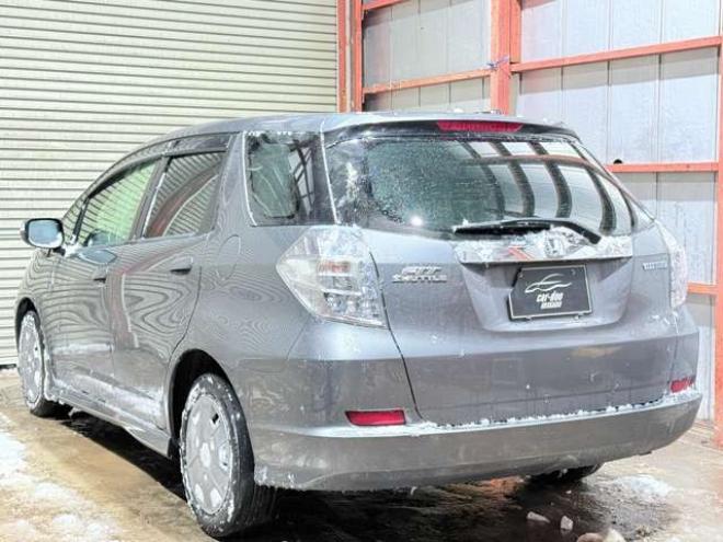 フィットシャトルハイブリッド1.3 下廻防錆キーレスTVナビETC 2WD 1300