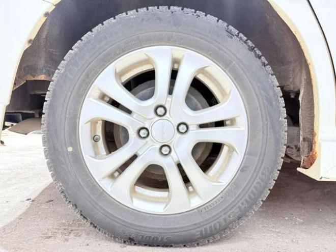 フリードスパイクハイブリッド1.5 ジャストセレクション 下廻防錆TVナビBカメETC 2WD 1500