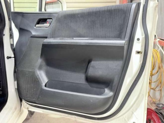 フリードスパイクハイブリッド1.5 ジャストセレクション 下廻防錆TVナビBカメETC 2WD 1500