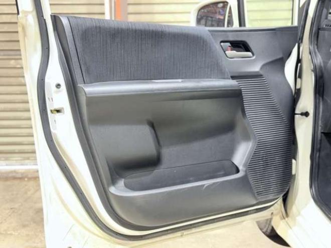 フリードスパイクハイブリッド1.5 ジャストセレクション 下廻防錆TVナビBカメETC 2WD 1500