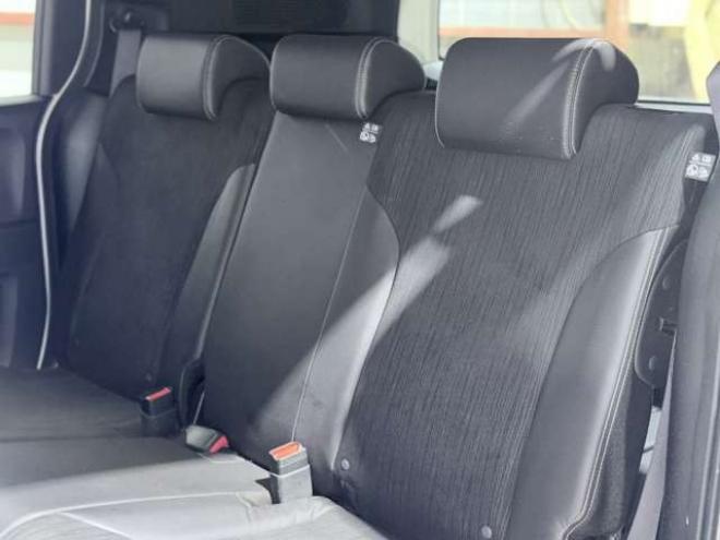 フリードスパイクハイブリッド1.5 ジャストセレクション 下廻防錆TVナビBカメETC 2WD 1500