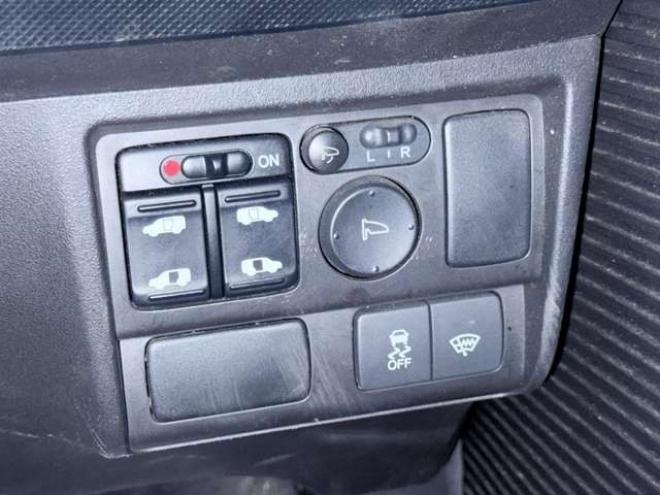 フリードスパイクハイブリッド1.5 ジャストセレクション 下廻防錆TVナビBカメETC 2WD 1500