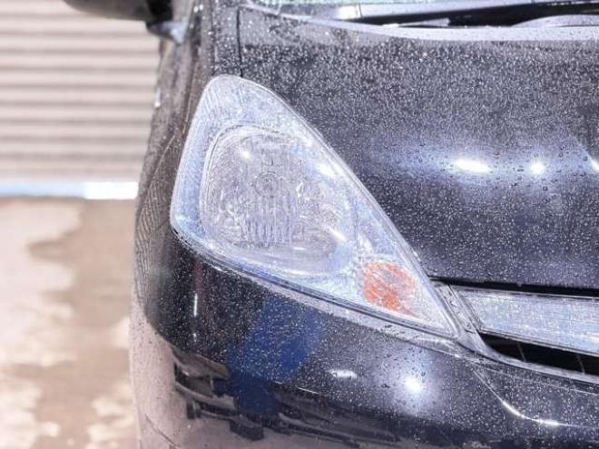 フィットシャトルハイブリッド1.3 下廻防錆TVナビBカメETC夏冬タイヤ 2WD 1300