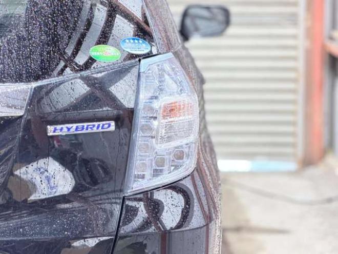 フィットシャトルハイブリッド1.3 下廻防錆TVナビBカメETC夏冬タイヤ 2WD 1300