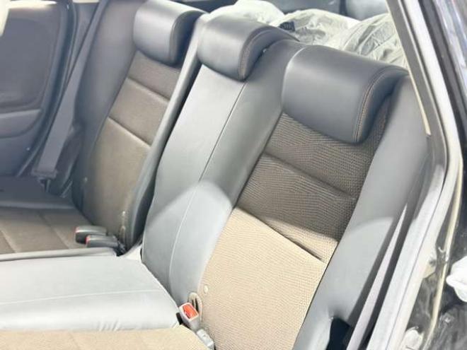 フィットシャトルハイブリッド1.3 下廻防錆TVナビBカメETC夏冬タイヤ 2WD 1300