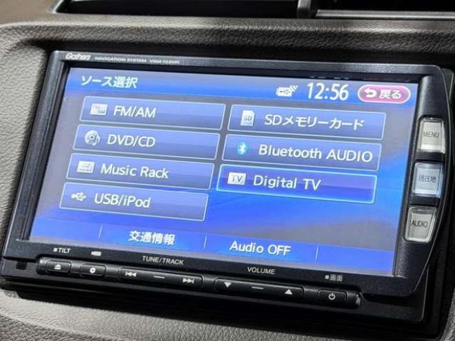 フィットシャトルハイブリッド1.3 下廻防錆TVナビBカメETC夏冬タイヤ 2WD 1300