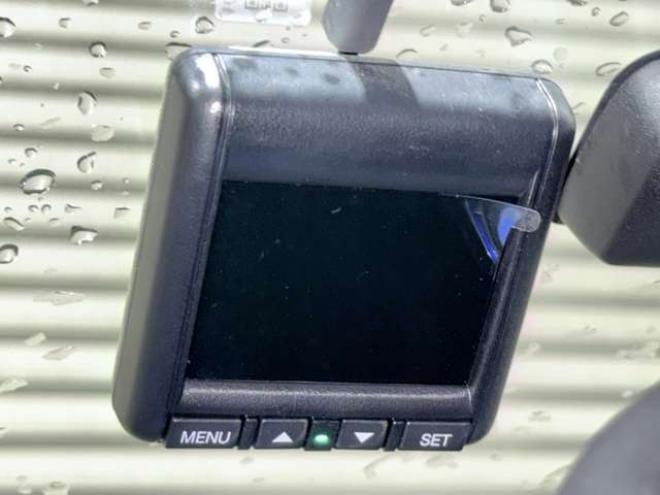 フィットシャトルハイブリッド1.3 下廻防錆TVナビBカメETC夏冬タイヤ 2WD 1300