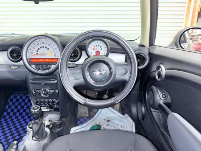 ミニワン　下廻防錆6速MTキーレスETC 正規輸入車 2WD 1600