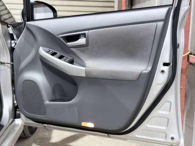 プリウス1.8 S 下廻防錆キーレスCD夏冬タイヤ 2WD 1800