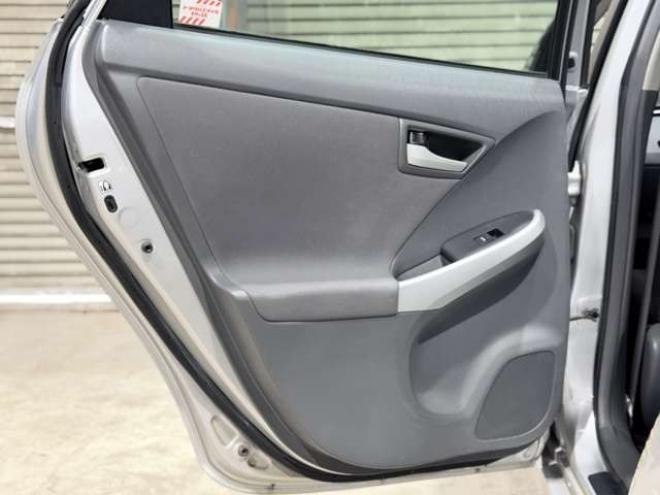 プリウス1.8 S 下廻防錆キーレスCD夏冬タイヤ 2WD 1800