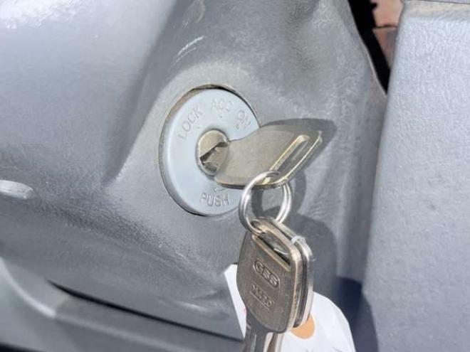 クリッパートラック SD 4WD　下廻防錆夏冬タイヤ 660