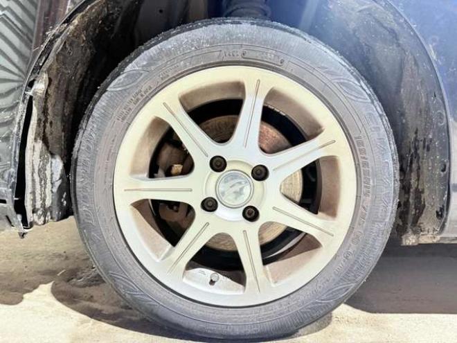 タンク1.0 カスタム G 4WD　下廻防錆スマキー 1000