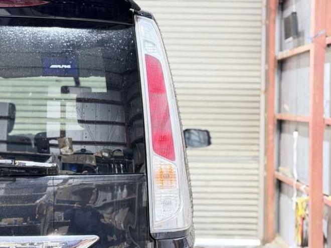 セレナ2.0 ハイウェイスター 4WD　下廻防錆TVナビBカメETC 2000