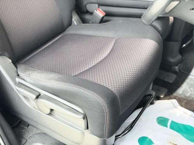 セレナ2.0 ハイウェイスター 4WD　下廻防錆TVナビBカメETC 2000