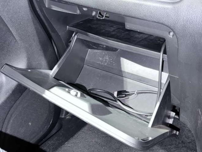 セレナ2.0 ハイウェイスター 4WD　下廻防錆TVナビBカメETC 2000