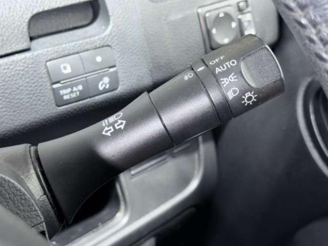 セレナ2.0 ハイウェイスター 4WD　下廻防錆TVナビBカメETC 2000