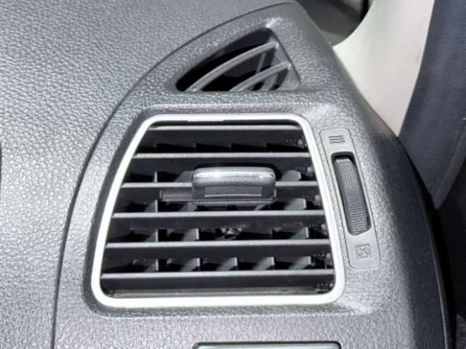 セレナ2.0 ハイウェイスター 4WD　下廻防錆TVナビBカメETC 2000