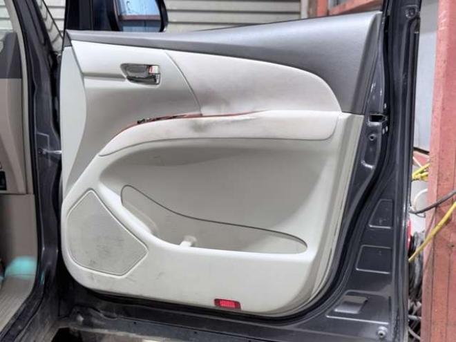 エスティマ2.4 アエラス 4WD　下廻防錆 2400