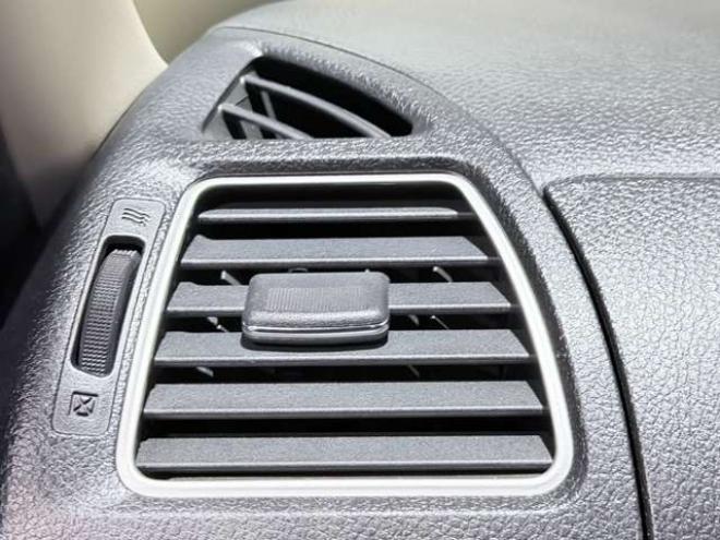 セレナ2.0 ハイウェイスター 4WD　下廻防錆TVナビBカメ後席モニタ 2000