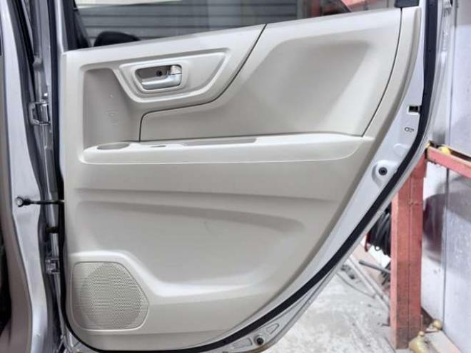 N-WGNG 4WD　下廻防錆プッシュスタートCDラジオ 660