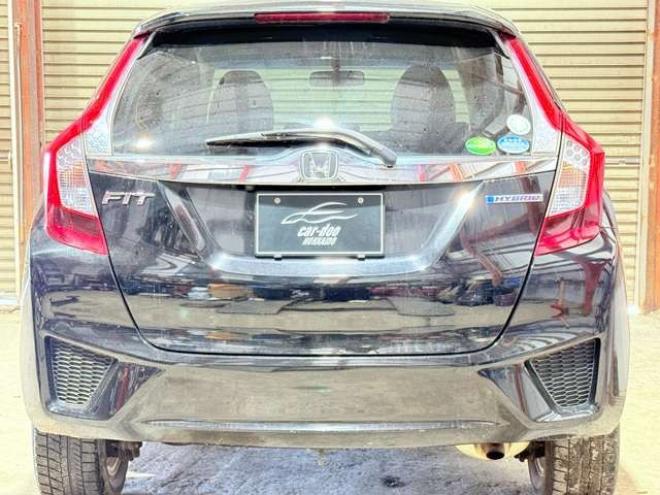 フィット1.5 ハイブリッド Fパッケージ 4WD　下廻防錆4WDTVナビBカメ 1500