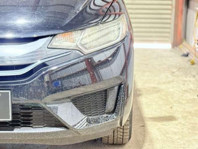 フィット1.5 ハイブリッド Fパッケージ 4WD　下廻防錆4WDTVナビBカメ 1500