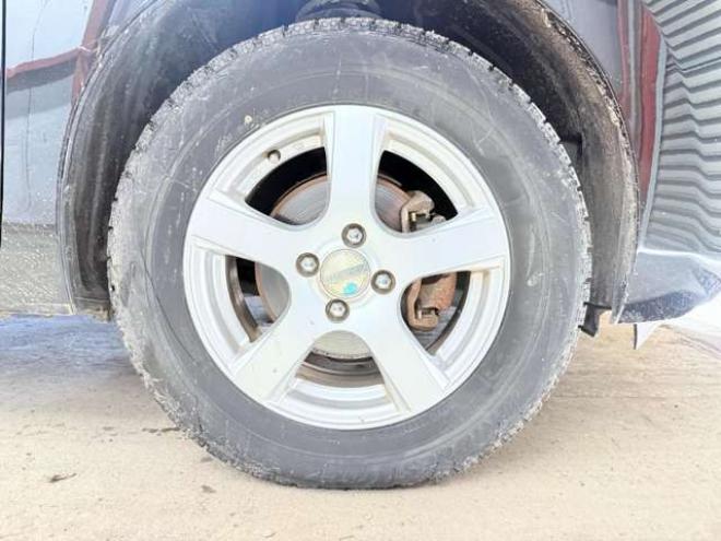 フィット1.5 ハイブリッド Fパッケージ 4WD　下廻防錆4WDTVナビBカメ 1500