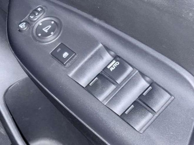 フィット1.5 ハイブリッド Fパッケージ 4WD　下廻防錆4WDTVナビBカメ 1500