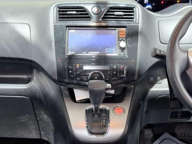 セレナ2.0 20X 4WD　下廻防錆4WDTVナビBカメエンスタETC 2000