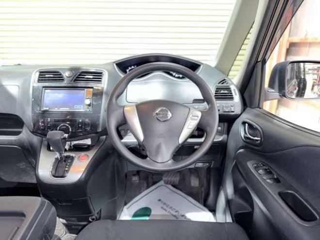 セレナ2.0 20X 4WD　下廻防錆4WDTVナビBカメエンスタETC 2000